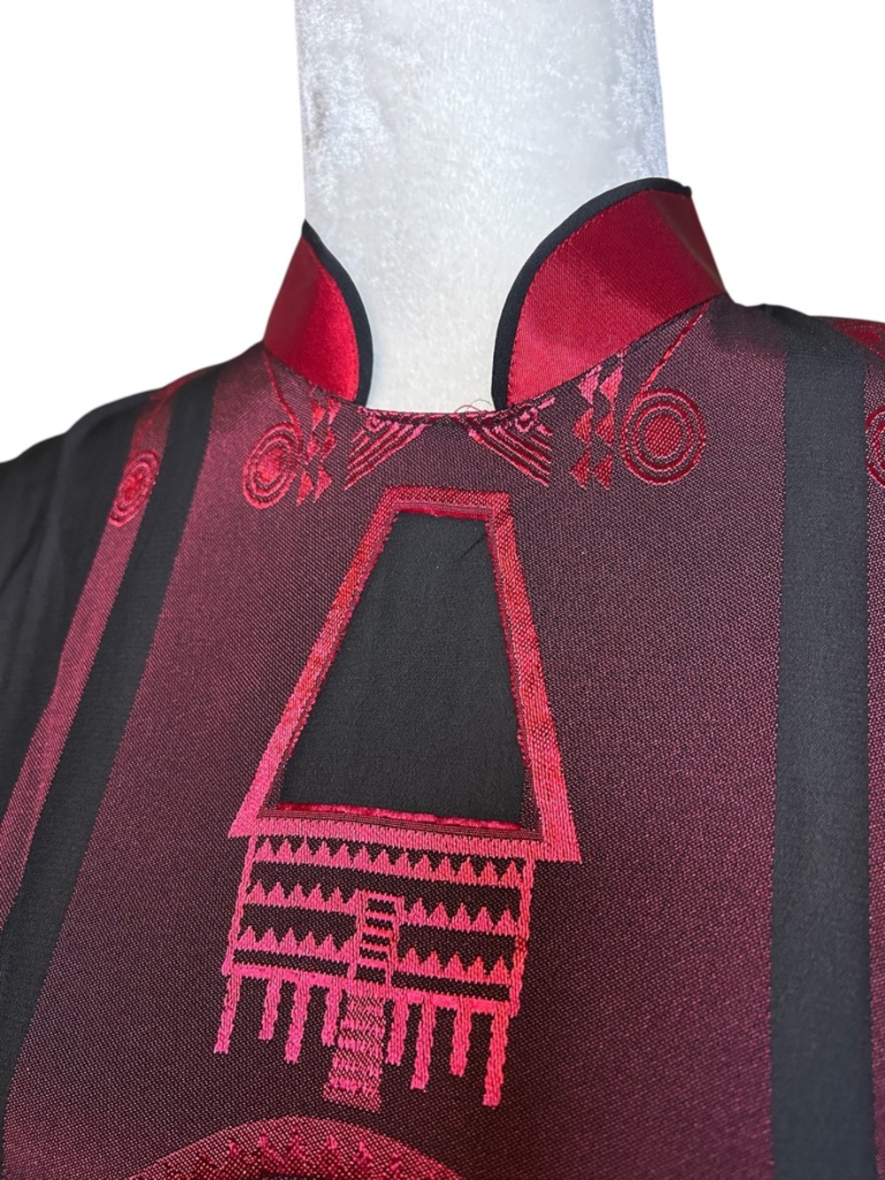 Silk Stunning Red & Black Asian Tunic Vest Statement Piece - Small - Picture 9 of 12